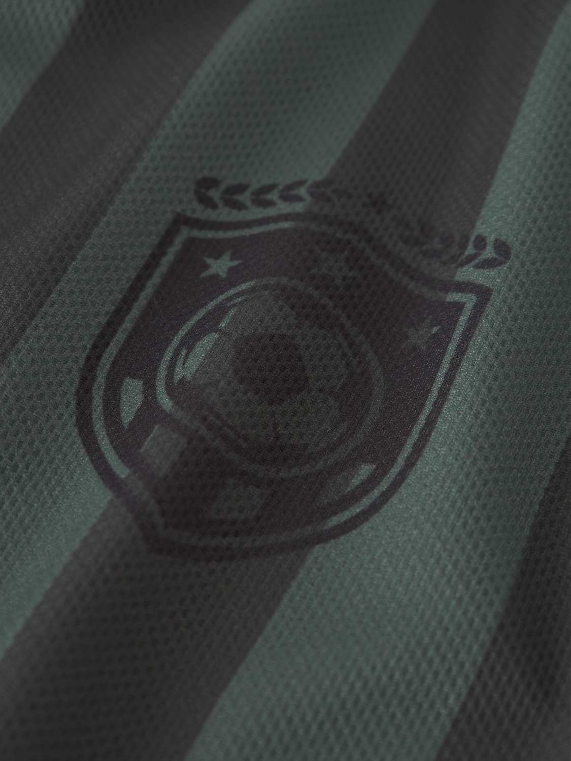 model_shot-front_full